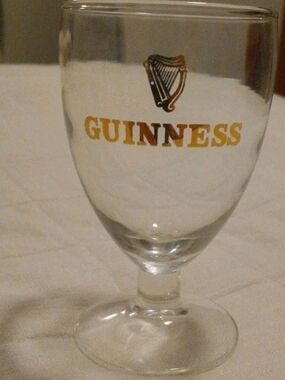 Classic Guinness Stout Stemmed Beer Glass, Gold Harp Logo, Vintage